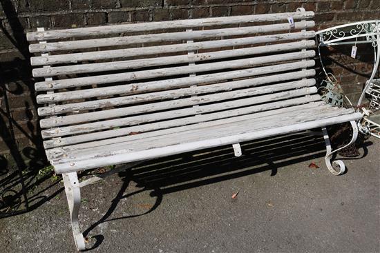 Painted garden bench(-)
